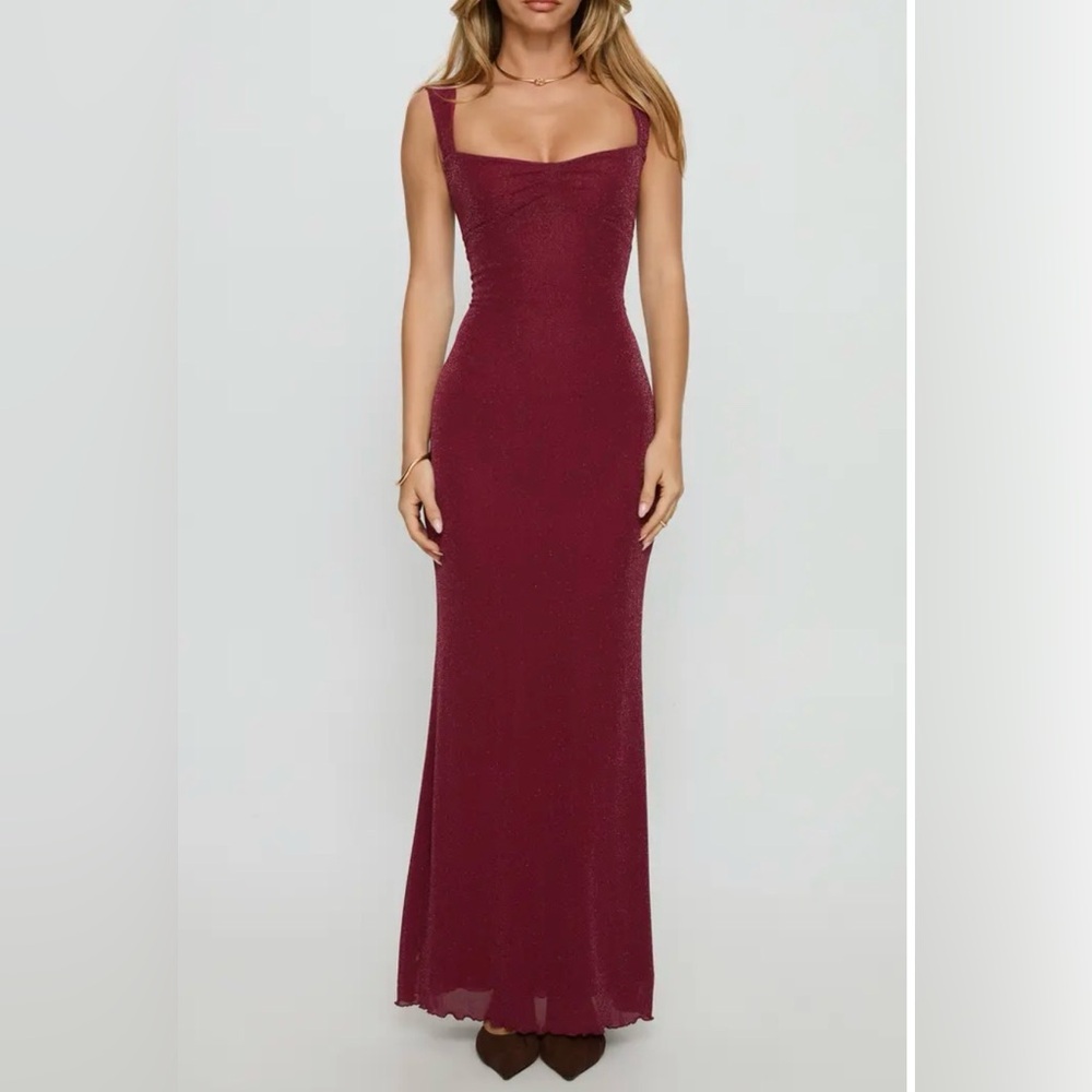 Elegant Burgundy Sparkle Lace-up Gown
